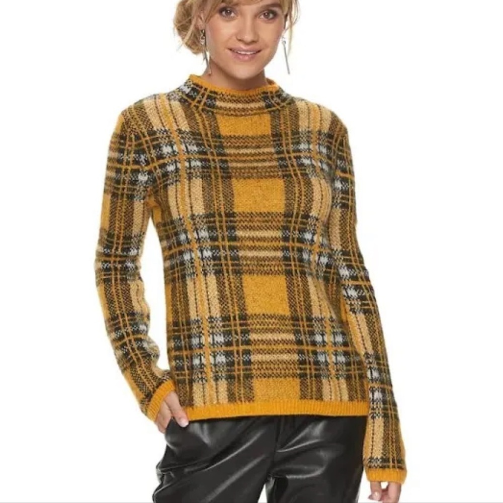 Women's Apt. 9 + Cara Santana Plaid Sweater Size Medium Cozy Soft - Picture 3 of 16